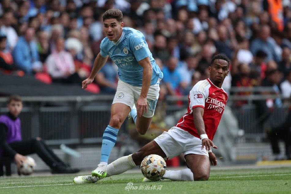 是许多年轻 是许多年轻